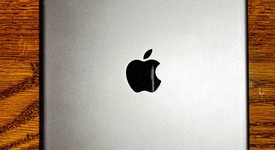Good
													Apple iPad 5th Gen - Wi-Fi, Silver, 32 GB, A1822, photo 2 of 7