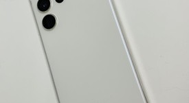 Mint
													Samsung Galaxy S23 Ultra - Unlocked Non-US, Cream, 256 GB, 8 GB, SM-S9180/DS, photo 3 of 9