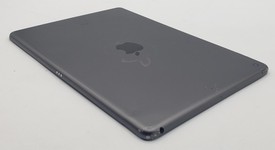 Fair
													Apple iPad 8th Gen - Wi-Fi, Gray, 32 GB, A2270, photo 6 of 6