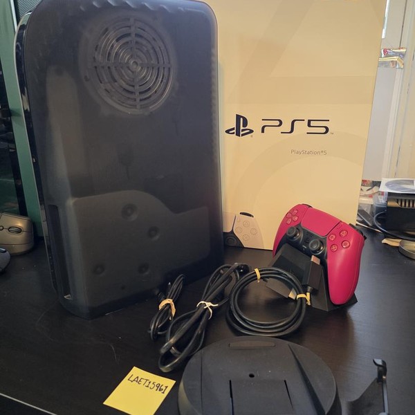 PlayStation 5 Standard Edition (2020) - 825 GB, White, Standard Edition