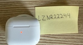 Used
													Apple AirPods 3rd Gen - MagSafe Case, photo 3 of 9