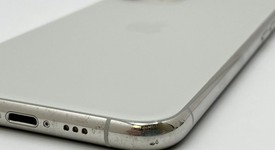 Good
													Apple iPhone 11 Pro - Unlocked, Silver, 256 GB, A2160, photo 5 of 8