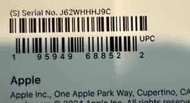 New
													Apple AirPods 4th Gen - Standard, photo 4 of 6