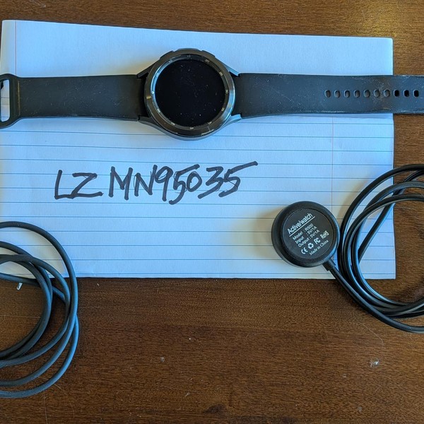 Samsung Galaxy Watch4 Classic - Wi-Fi, Black, 46mm