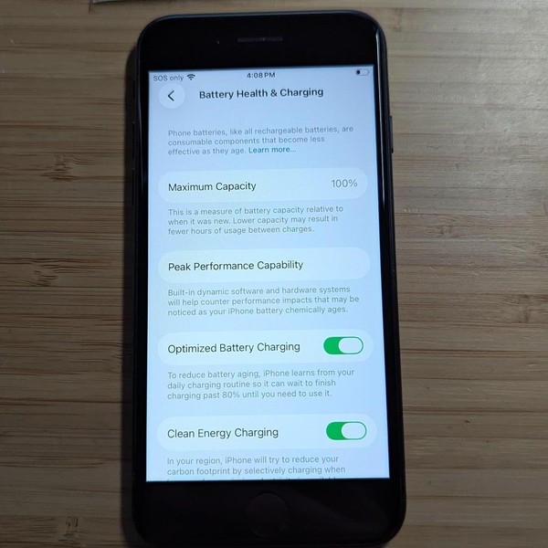 Apple iPhone SE 3rd Gen 2022 - Unlocked, 128 GB, Midnight, A2595