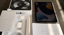 Good
													Apple iPad Air 5th Gen - Unlocked, Gray, 256 GB, A2589, photo 3 of 18