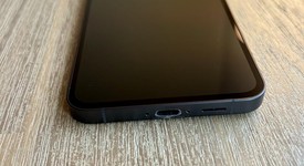 Good
													Samsung Galaxy S24 FE - Unlocked, Graphite, 128 GB, SM-S721U1, photo 5 of 8