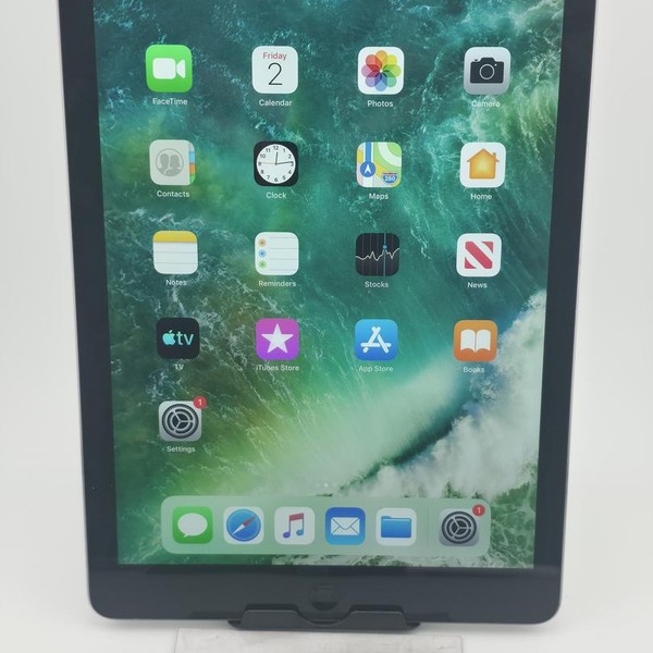 Apple iPad Air - Unlocked, 32 GB, Gray