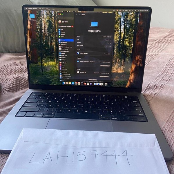 MacBook Pro 2021 - 14 inch - 1 TB, Silver, 16 GB, Apple M1 Pro 10-core