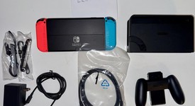 Mint
													Nintendo Switch - OLED - Red & Blue, 64 GB, photo 2 of 10