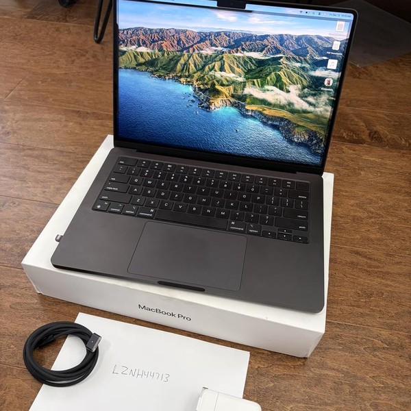 MacBook Pro 2024 - 14 inch - 512 GB, Space Black, 24 GB, Apple M4 Pro 12-core