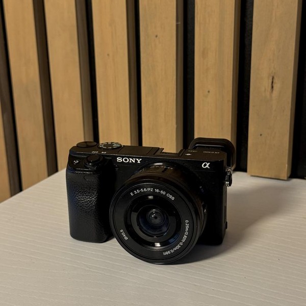 Sony a6400