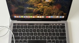 Good
													MacBook Pro 2018 (With Touch Bar) - 13" - I5, Gray, 512 GB, 8 GB, photo 3 of 7