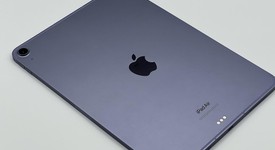 Good
													Apple iPad Air 5th Gen - Unlocked, Gray, 64 GB, A2589, photo 4 of 7