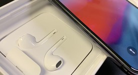 Mint
													Apple iPhone X - Unlocked, Gray, 64 GB, A1865, photo 3 of 9