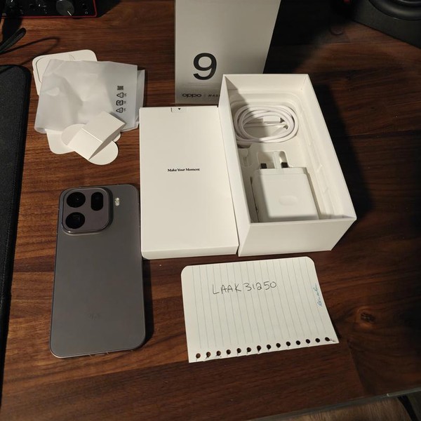 Oppo Find X9 Pro - Unlocked Non-US, 512 GB, Titanium Charcoal, 16 GB