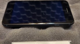 Fair
													Apple iPhone SE 3rd Gen 2022 - Unlocked, Midnight, 64 GB, A2595, photo 4 of 8