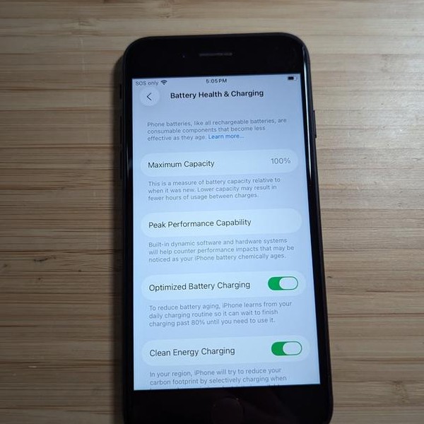 Apple iPhone SE 3rd Gen 2022 - Unlocked, 64 GB, Midnight, A2595