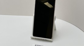 Mint
													Apple iPhone Xs Max - Unlocked, Gold, 64 GB, A1921, photo 4 of 8