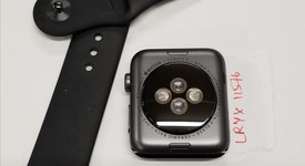 Good
													Apple Watch Series 3 42mm - Unlocked, Gray, A1861, Aluminum, photo 4 of 6