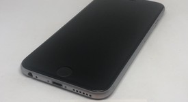 Fair
													Apple iPhone 6S - AT&T, Grey, 32 GB, A1633, photo 2 of 9