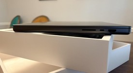 Mint
													MacBook Pro Late 2023 (M3) - 16" - Apple M3 Max 16-core, Black, 1 TB, 48 GB, 40-core GPU, photo 5 of 8