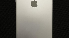 Good
													Apple iPhone 6 Plus - Unlocked, Silver, 16 GB, A1522, photo 1 of 8