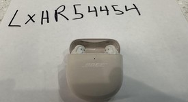 Used
													Bose QuietComfort Earbuds II - Soapstone, photo 2 of 6