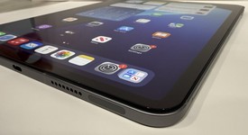 Mint
													Apple iPad Pro 11" 4th Gen 2022 - Unlocked, Gray, 256 GB, photo 4 of 9