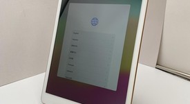 Fair
													Apple iPad 8th Gen - Wi-Fi, Gold, 32 GB, A2270, photo 1 of 8