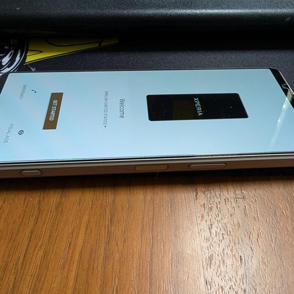 Sony Xperia 1 VI - Unlocked Non-US, 256 GB, Silver, 12 GB