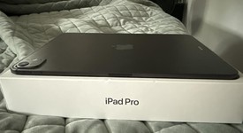 Mint
													Apple iPad Pro 11" (M4) 2024 - Unlocked, Black, 256 GB, 8 GB, A2837, Standard Glass, photo 3 of 4