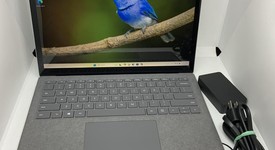 Good
													Microsoft Surface Laptop 3 - I5, Platinum, 128 GB, 8 GB, 13.5", photo 1 of 10