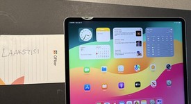 Good
													Apple iPad Pro 12.9" 4th Gen 2020 - Unlocked, Silver, 256 GB, A2069, photo 2 of 4