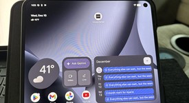 Mint
													Google Pixel 10 Pro Fold - Unlocked, Moonstone, 256 GB, GU0NP, photo 5 of 9