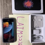 Good Apple iPhone SE 1st Gen 2016 - Unlocked, 32 GB, Silver, A1662