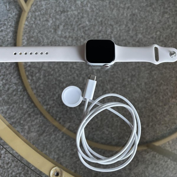 Apple Watch Series 9 41mm - Unlocked, Silver, A2982 - Cellular, Aluminum