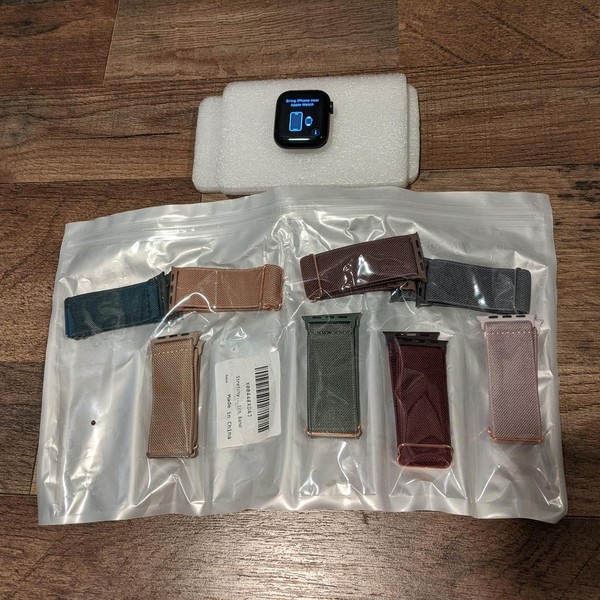 Apple Watch Series 8 41mm - Unlocked, Midnight, A2772 - Cellular, Aluminum