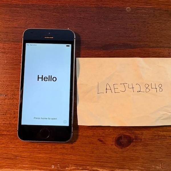 Apple iPhone SE 1st Gen 2016 - AT&T, 64 GB, Silver, A1662, Prepaid