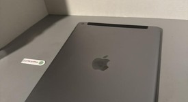 Good
													Apple iPad 6th Gen - Unlocked, Gray, 128 GB, A1954, photo 4 of 5