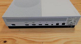 Mint
													Xbox One S (2016) - White, 500 GB, photo 5 of 11