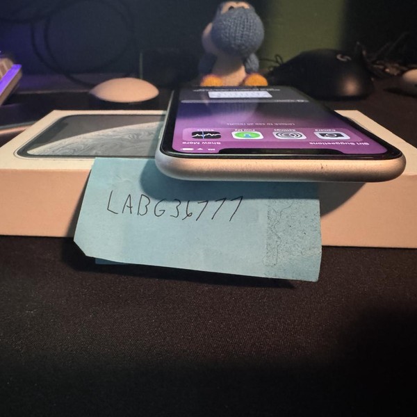 Apple iPhone Xr - Unlocked, 64 GB, White, A1984