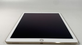 Good
													Apple iPad Pro 12.9" 1st Gen 2015 - Unlocked, Gold, 256 GB, A1652, 1st Gen 2015, photo 4 of 7