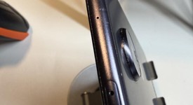 Good
													Moto Z4 - Verizon, Gray, 128 GB, 4 GB, photo 3 of 5