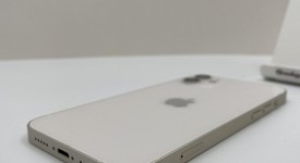 Good
													Apple iPhone 12 - Unlocked, White, 128 GB, A2172, photo 5 of 5