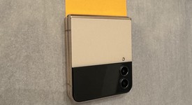 Mint
													Samsung Galaxy Z Flip4 5G - Unlocked Non-US, Rose Gold, 256 GB, 8 GB, SM-F721B, photo 1 of 10
