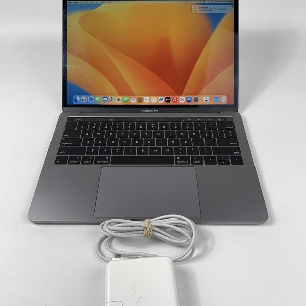 MacBook Pro 2019 - 13 inch - 256 GB, Gray, 8 GB, Intel Core i5