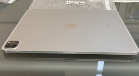 Mint
													Apple iPad Pro 12.9" 5th Gen 2021 - Unlocked, Silver, 512 GB, photo 4 of 6