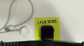 Fair
													Apple Watch Series 6 44mm - Unlocked, Gray, A2294 - Cellular, Aluminum, photo 3 of 6