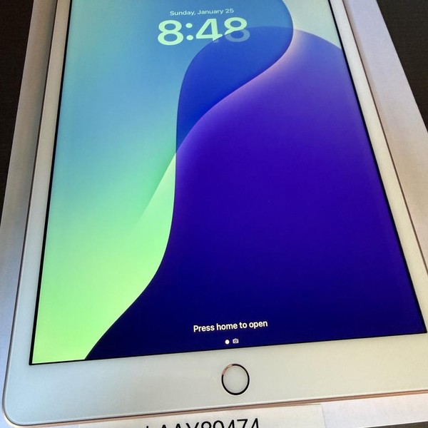 Apple iPad 7th Gen - Unlocked, Gold, 32 GB, A2200